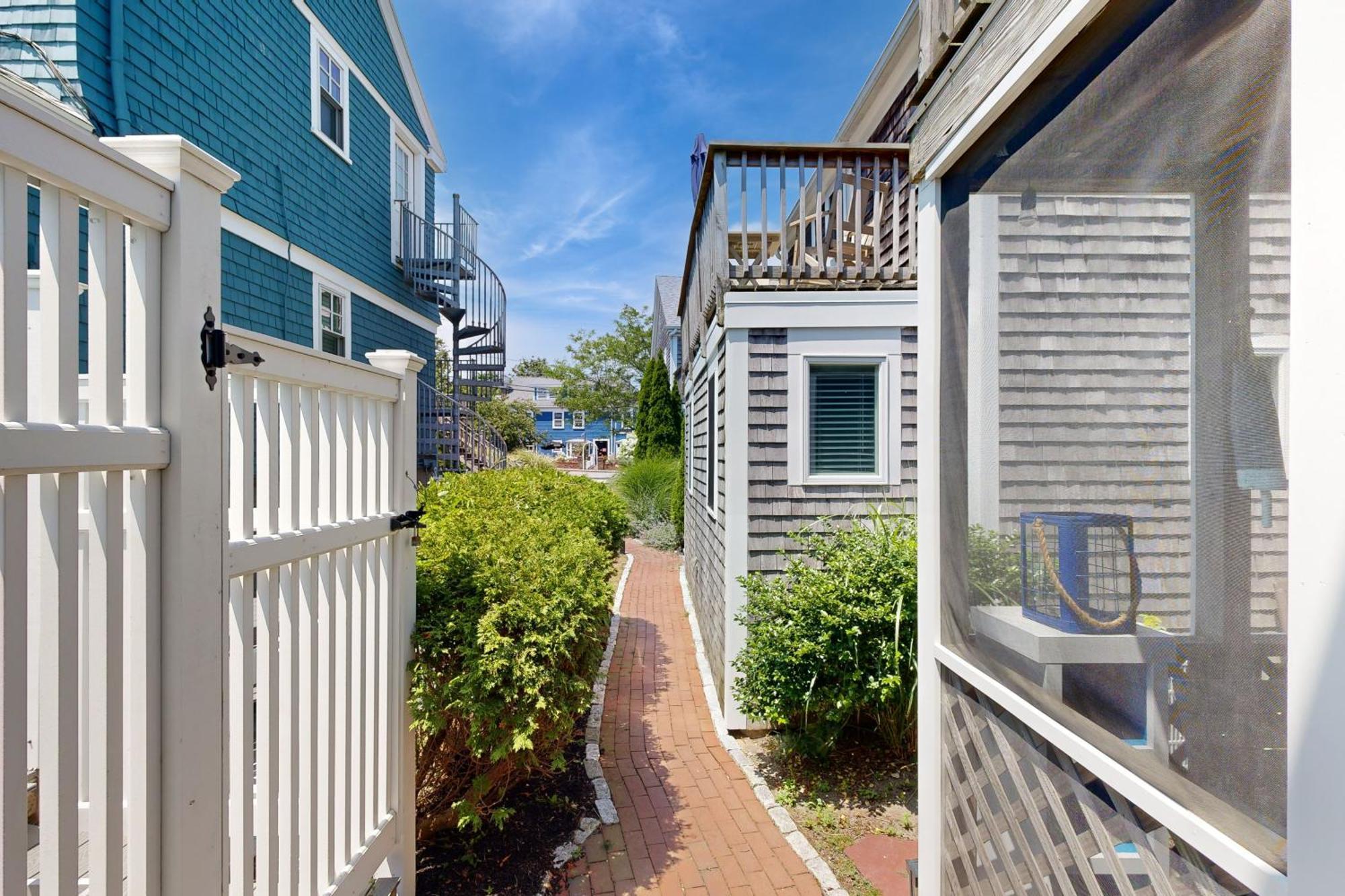 Long Pier Lodge Provincetown Exterior photo