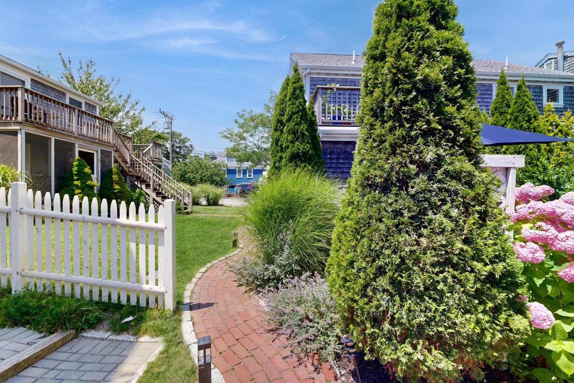 Long Pier Lodge Provincetown Exterior photo